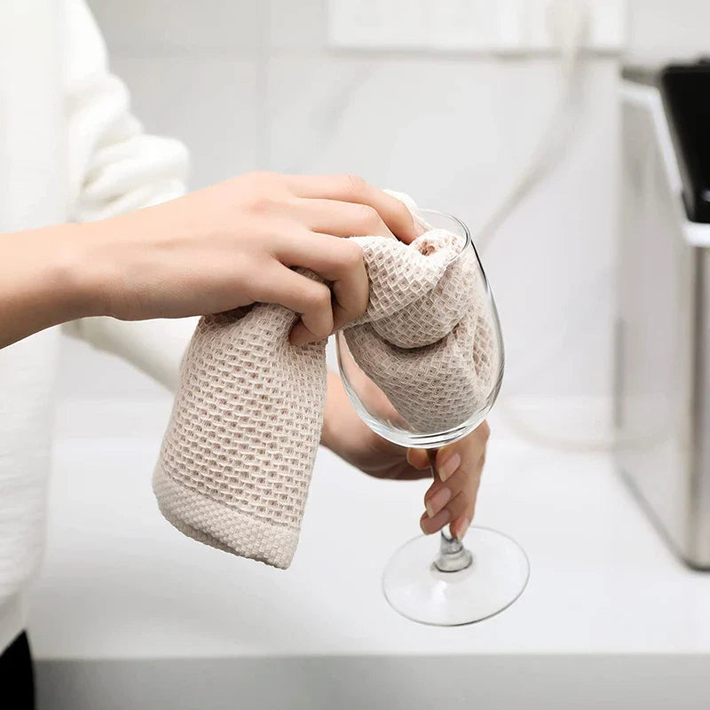 ultra-soft and absorbent dishcloth